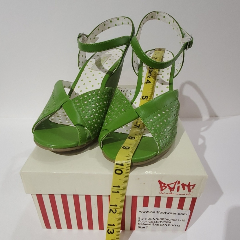 B.A.I.T. shoes size 7